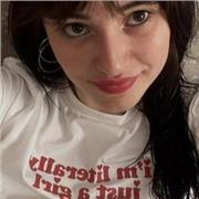 Profesora de fotografía, titulación de fotografia  profesional y amante del cine